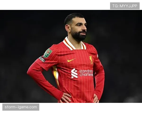 萨拉赫与斯洛特关系破裂，足球巨星新帅矛盾引发球队未来变数