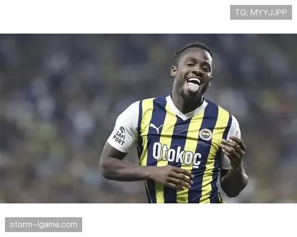 费内巴切中场发挥出色，助力球队新赛季取得佳绩