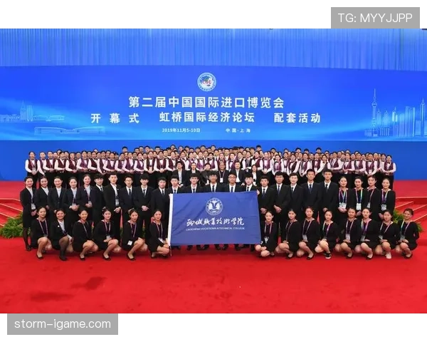 奥萨苏纳稳健控场彰显团队实力,战术素养获赞 奥萨苏纳稳健控场彰显团队实力,战术素养获赞