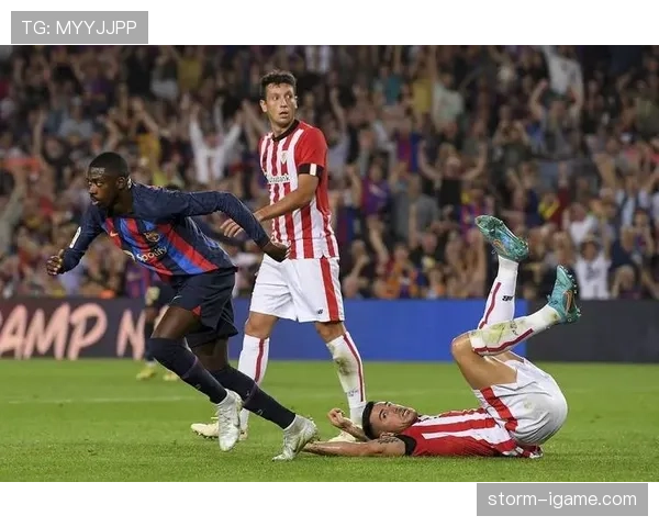 塞维利亚中场强势拦截助球队重回胜轨