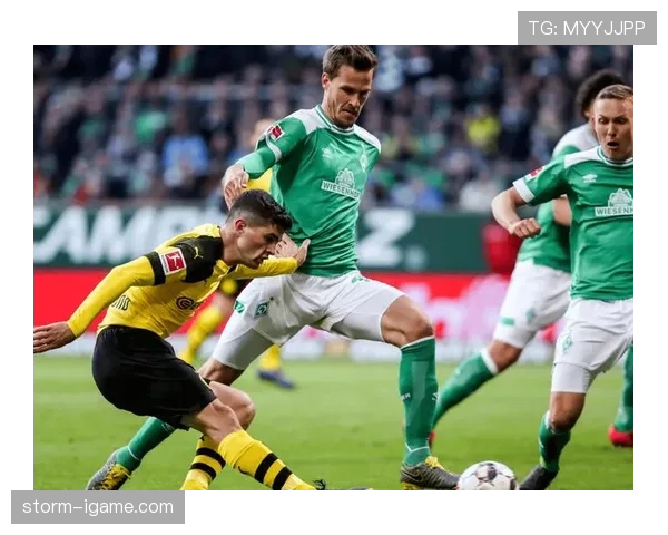 法兰克福中场火力全开，状态回暖显著提升球队竞争力