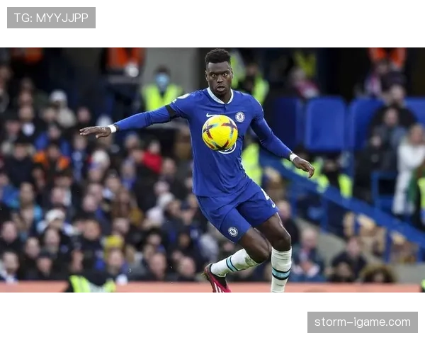 赖斯展现惊人逼抢效率，持续提升球队防守竞争力