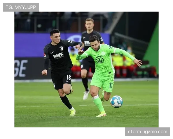 阿根廷队控球能力持续提升,中场组织表现稳健 阿根廷队控球能力持续提升,中场组织表现稳健