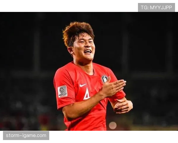 金玟哉:对比范戴克——身体素质与覆盖能力差异 金玟哉:对比范戴克——身体素质与覆盖能力差异